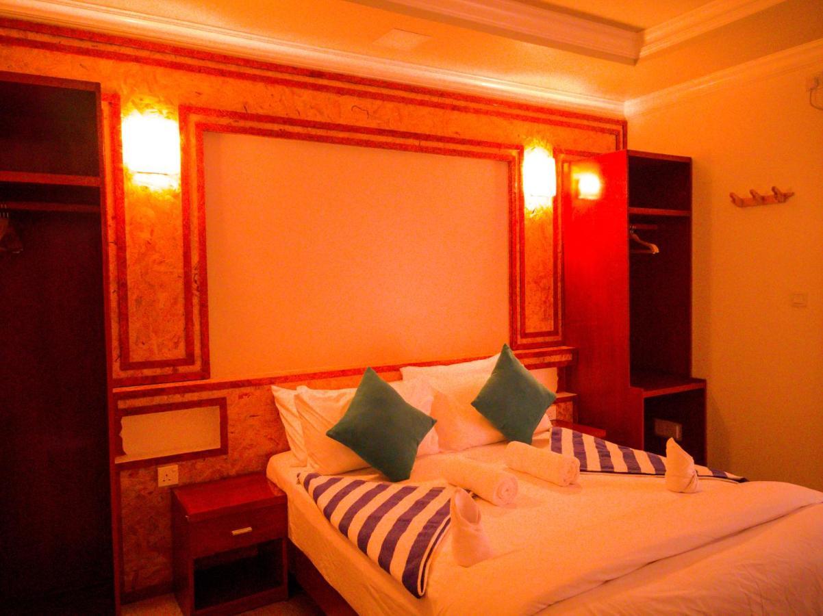 Athens View Hotel Гурайдо Екстериор снимка